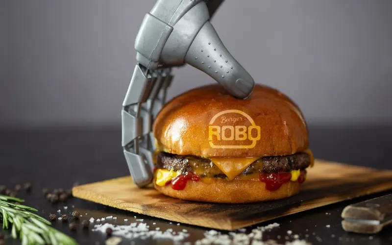 Sweet Robo and RoboBurger Announce Strategic Partnership to Redefine Automated Dining