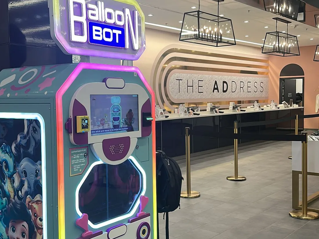 Sweet Robo Balloon Bot Maschine, installiert in der American Dream Mall