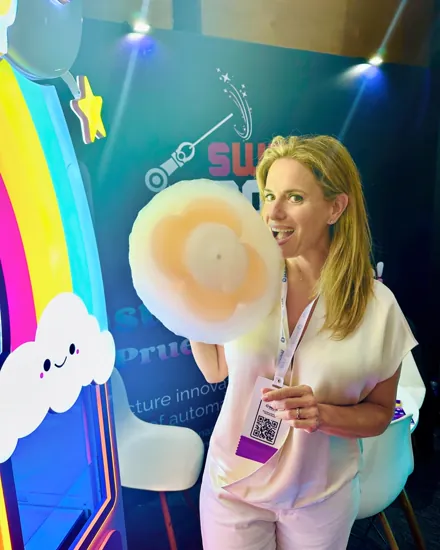 Sweet Robo Cotton Candy Robot in action